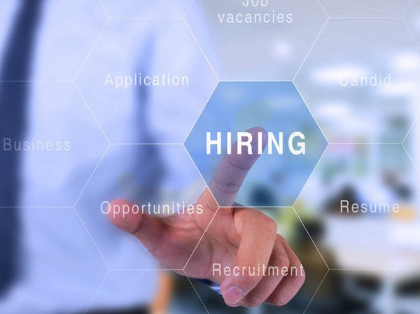 企业招聘什么情况下应该选择猎头招聘?